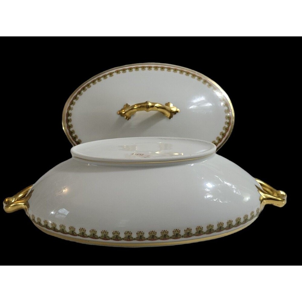 Limoges Haviland Covered Vegetable Dish Schleiger 575 Gold Trim